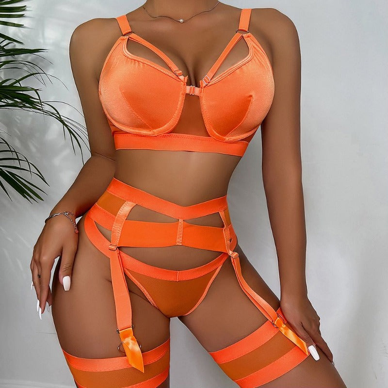 String orange sexy pour femme, avec jarretières.